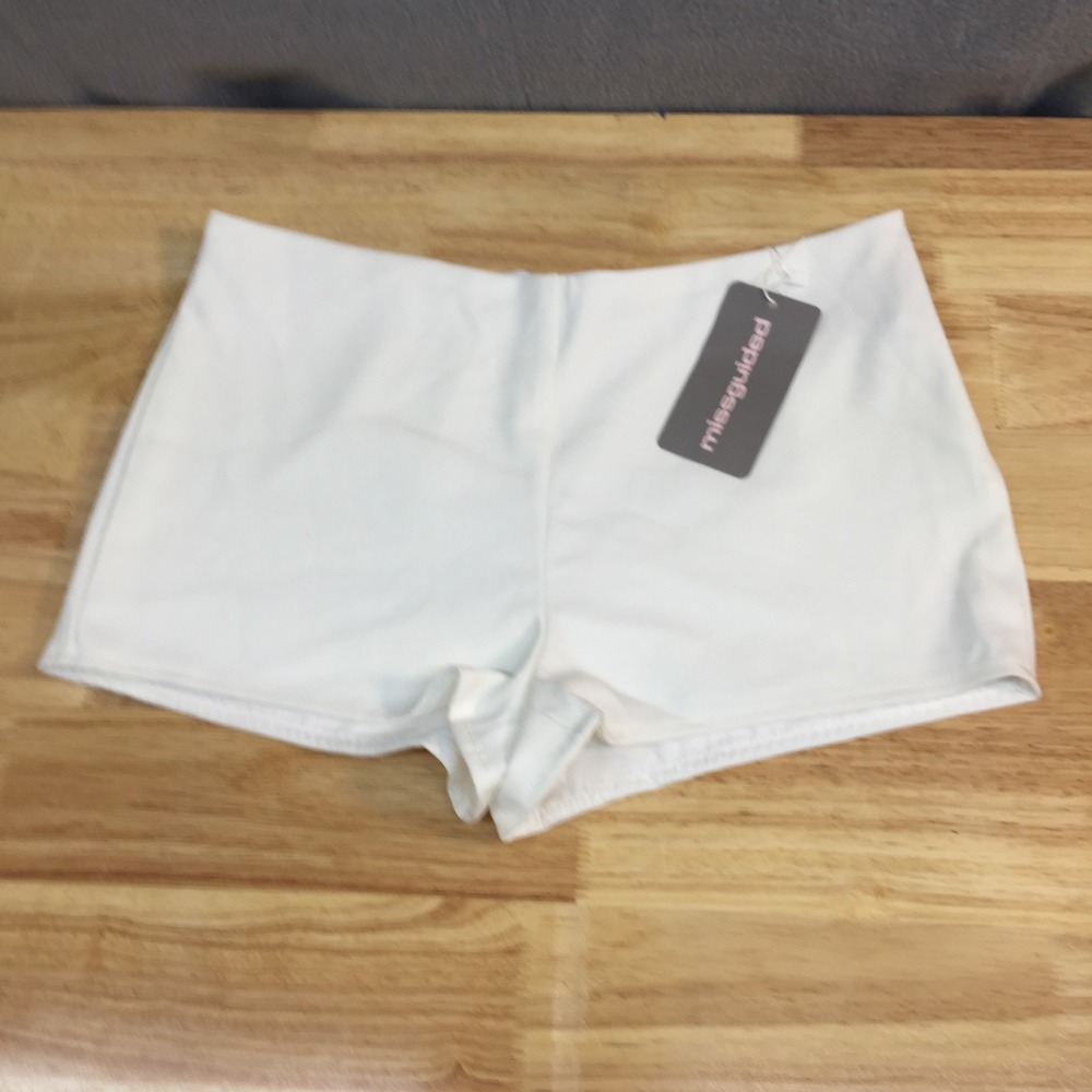 Missguided Womens White High Waisted Tailored Mini Shorts Size S NWT